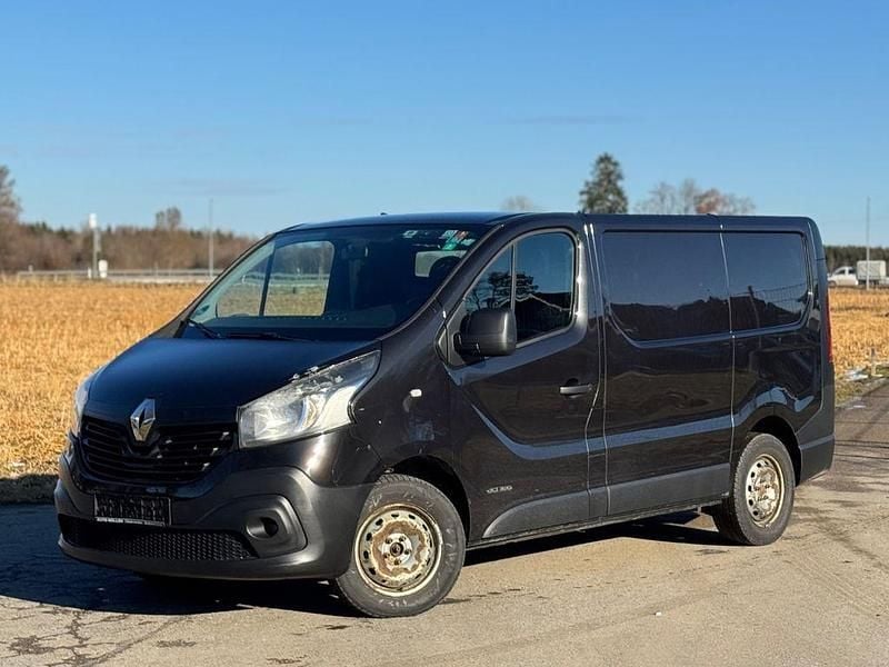 Schwarz Gebraucht 2016 Renault Trafic Komfort Van / Kleinbus | 7.999 € (Superpreis) - Bild 1/4