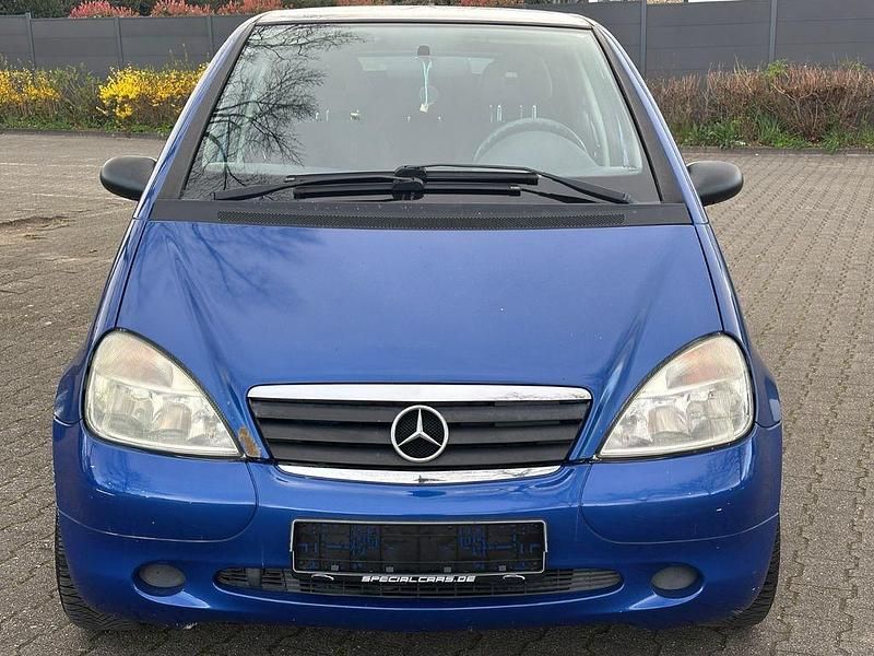 Gebraucht Mercedes A160 Classic 102 PS (75 kW) 2000 Blau Van / Kleinbus