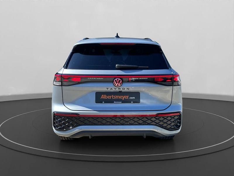 Neu VW Tayron R-line 150 PS (110 kW) 2025 Silber SUV