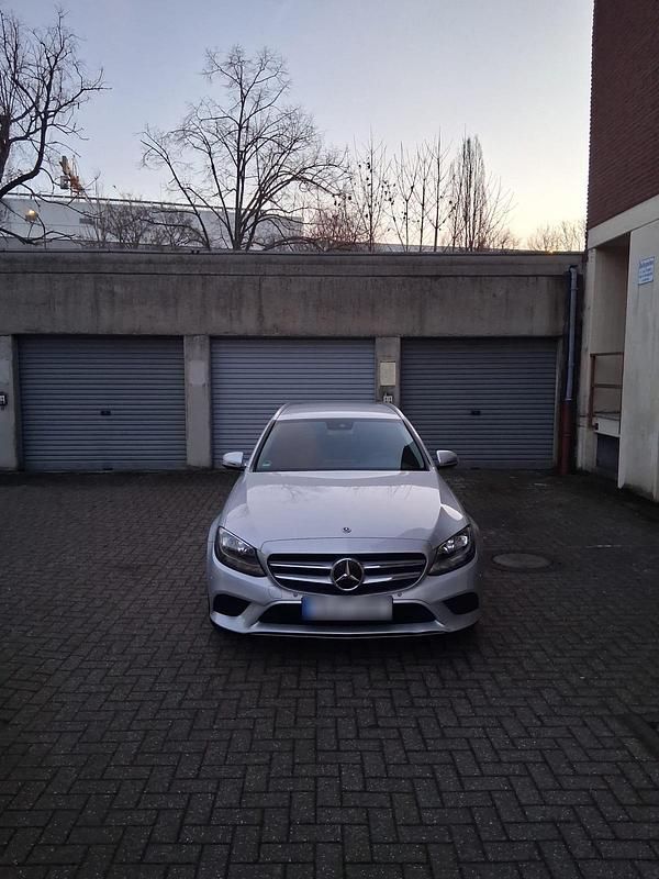 Gebraucht Mercedes C200 150 PS (110 kW) 2018 Silber Kombi