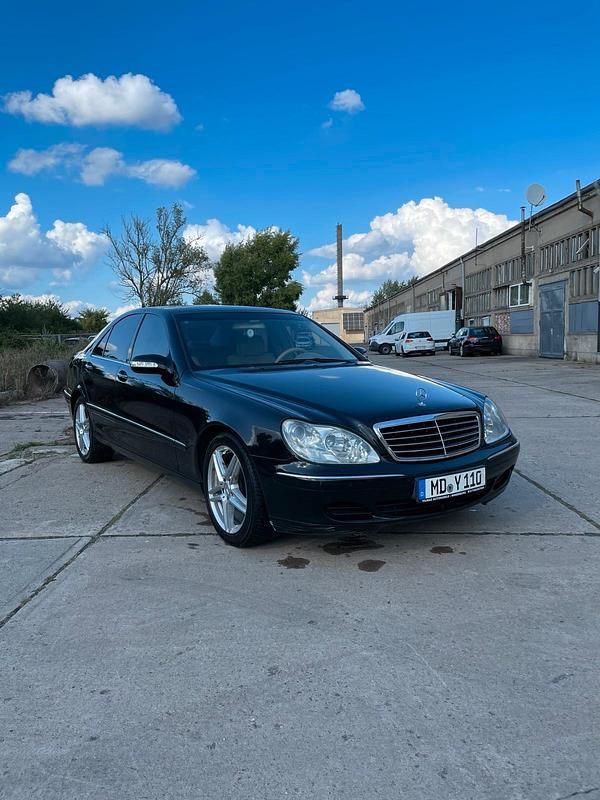 Schwarz Gebraucht 2003 Mercedes S320 Limousine | 4.450 € (Fairer Preis) - Bild 1/4