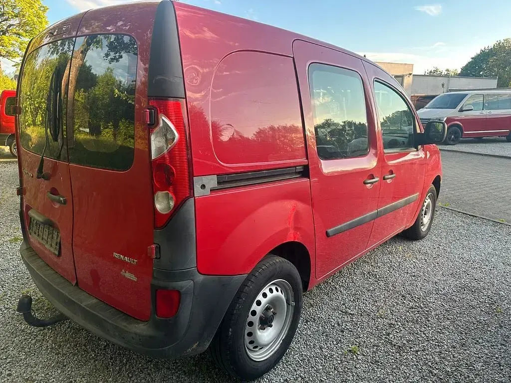 Gebraucht Renault Kangoo 87 PS (63 kW) 2009 Rot Van / Kleinbus