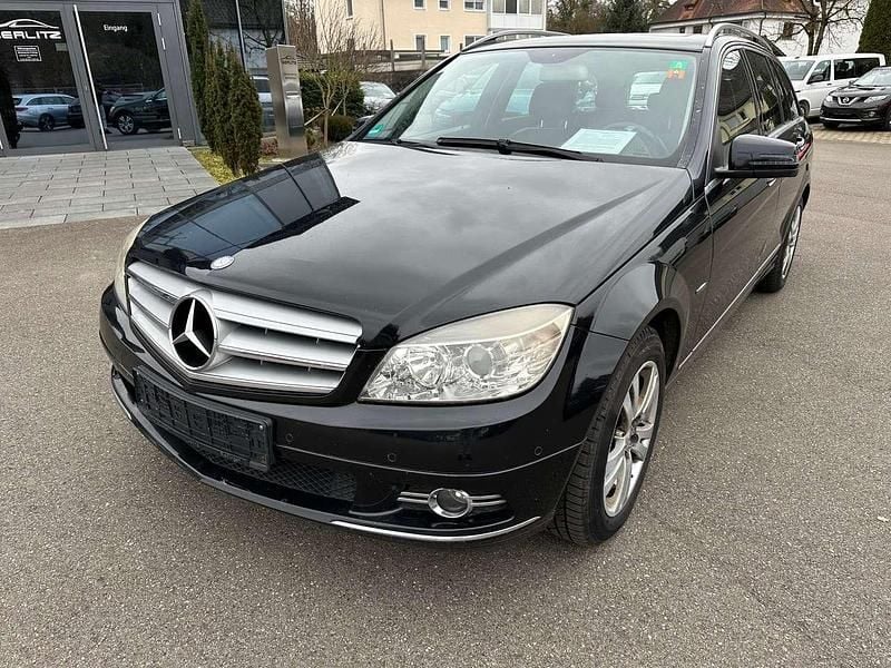 Gebraucht Mercedes C200 Avantgarde 136 PS (100 kW) 2010 Obsidianschwarz  metalliclack Kombi