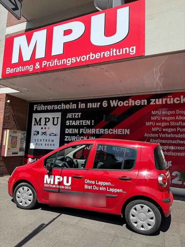 Gebraucht Renault Modus 75 PS (55 kW) 2007 Rot Van / Kleinbus