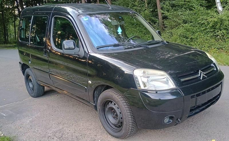 Schwarz Gebraucht 2007 Citroën Berlingo Van / Kleinbus | 2.100 € (Fairer Preis) - Bild 1/4