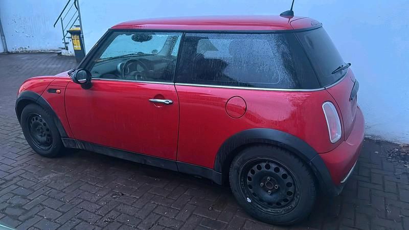 Gebraucht Mini ONE 90 PS (66 kW) 2004 Rot Kleinwagen