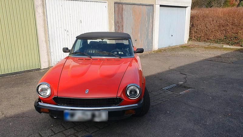 Gebraucht Fiat 124 Spider 103 PS (75 kW) 1981 Rot Cabrio