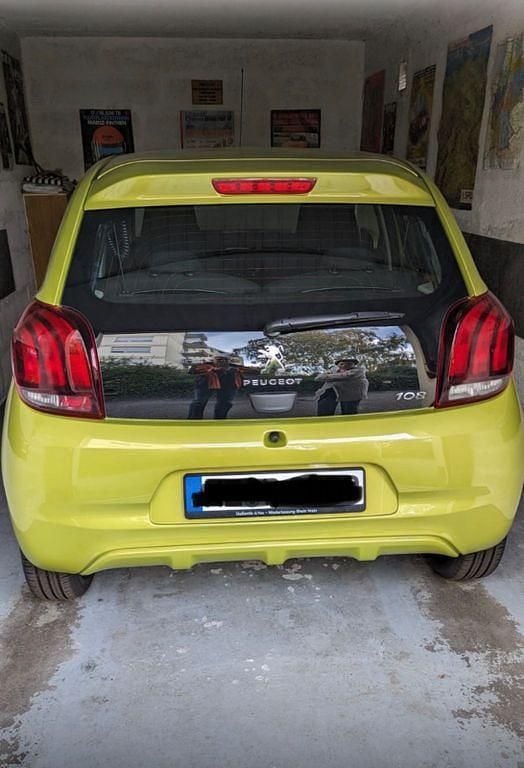 Gebraucht Peugeot 108 Allure 72 PS (52 kW) 2018 Grün Kleinwagen