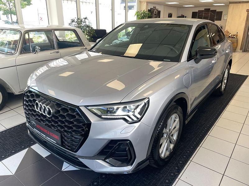 Silber Gebraucht 2022 Audi Q3 Sportback SUV | 28.900 € (Superpreis) - Bild 1/4