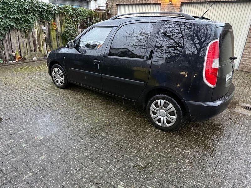 Gebraucht Skoda Roomster Noire 86 PS (63 kW) 2013 Schwarz Van / Kleinbus