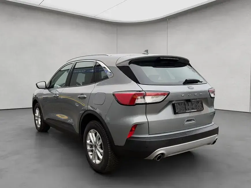 Gebraucht Ford Kuga Titanium 224 PS (164 kW) 2022 Solar silver metallic SUV