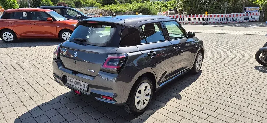 Gebraucht Suzuki Swift Club 83 PS (61 kW) 2025 Grau Kleinwagen
