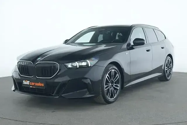 Gebraucht BMW 540 M Sport 303 PS (222 kW) 2025 Schwarz Kombi