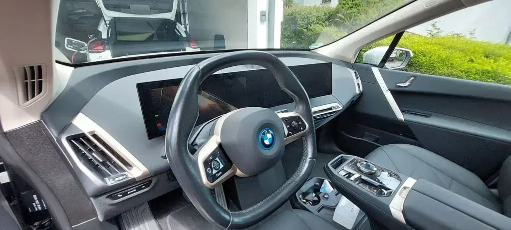 Gebraucht BMW iX 239 kW (326 PS) 2023 Weiß SUV