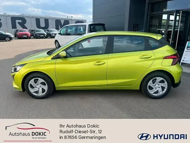 Neu Hyundai i20 Select 90 PS (66 kW) 2026 Grün Kleinwagen