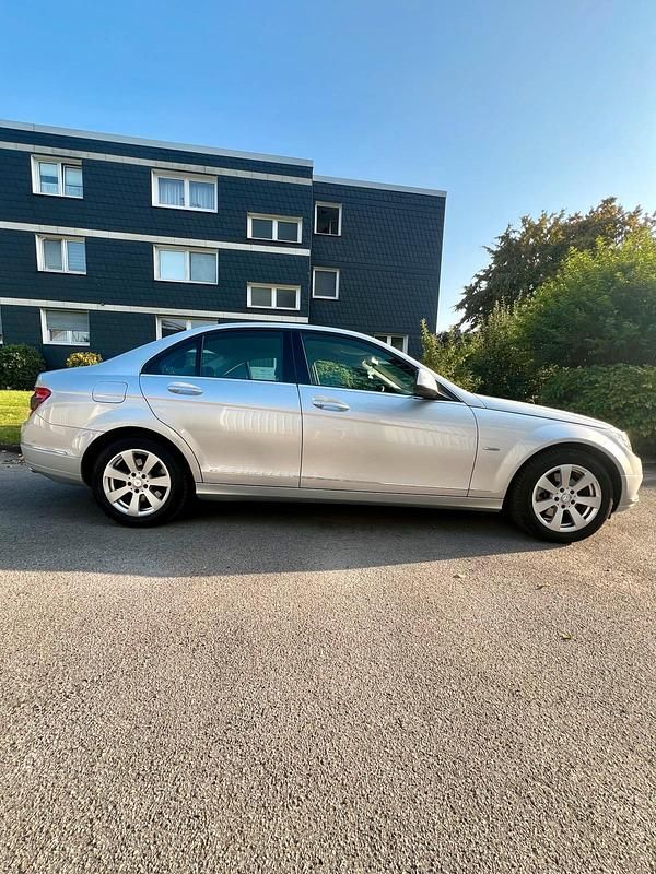 Gebraucht Mercedes C230 Avantgarde 204 PS (150 kW) 2008 Silber Limousine