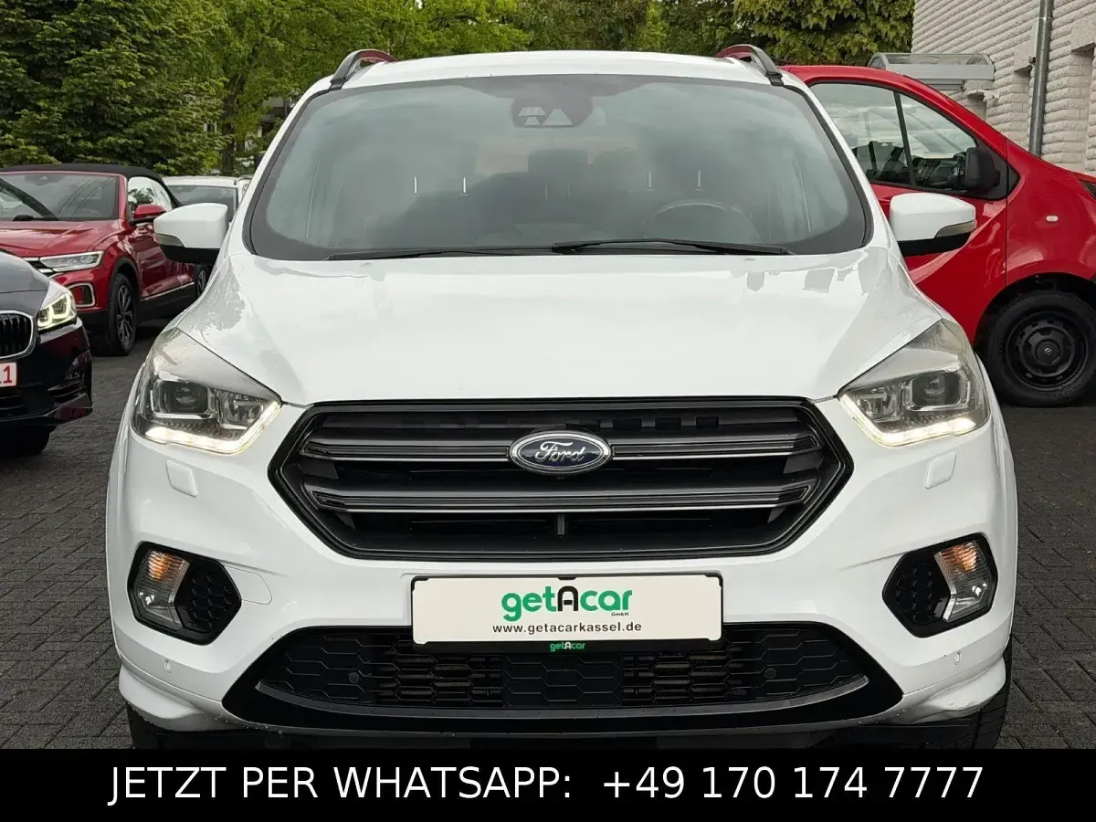 Usado Ford Kuga ST-Line 179 HP (131 kW) 2018 Branco SUV