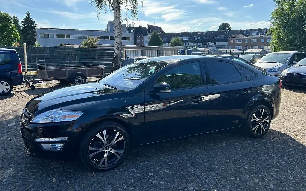Gebraucht Ford Mondeo Trend 145 PS (106 kW) 2011 Schwarz Limousine