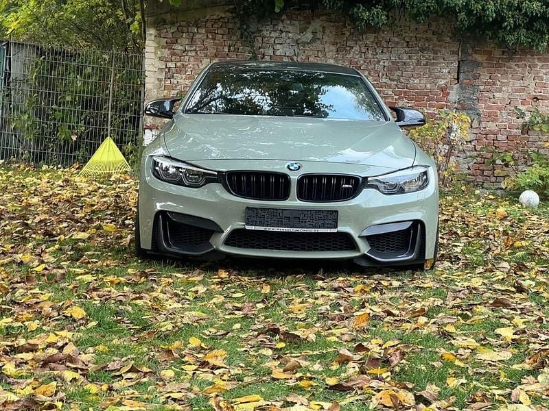 Weiß Gebraucht 2015 BMW M4 Sport Line Coupé | 35.000 € (Guter Preis) - Bild 1/4