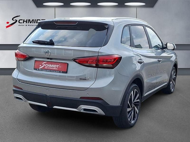 Neu MG ZS Luxury 197 PS (144 kW) 2025 Silber SUV