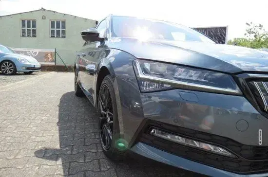 Gebraucht Skoda Superb SportLine 218 PS (160 kW) 2020 Grau metallic Kombi