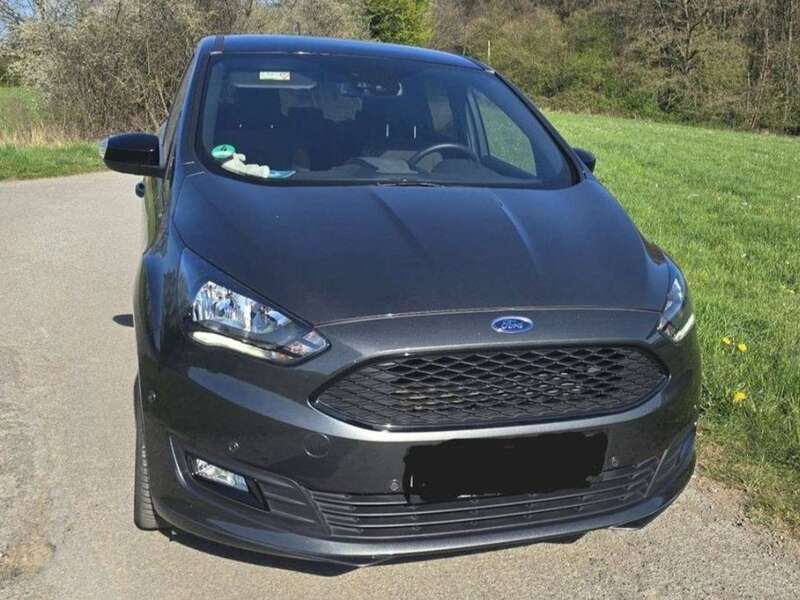 Grau Gebraucht 2019 Ford C-MAX Titanium Van / Kleinbus | 23.000 € - Bild 1/4