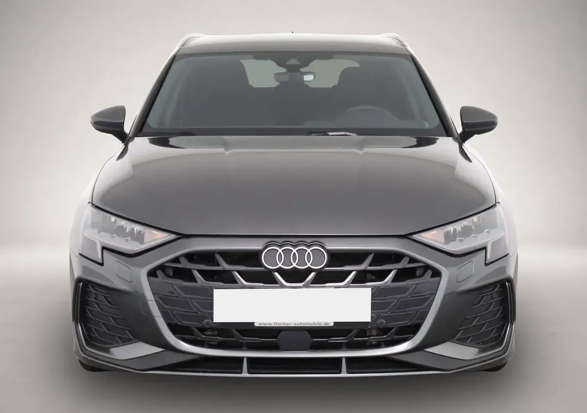 Gebraucht Audi A3 S-Line 204 PS (150 kW) 2025 Daytonagrauperleffekt Limousine