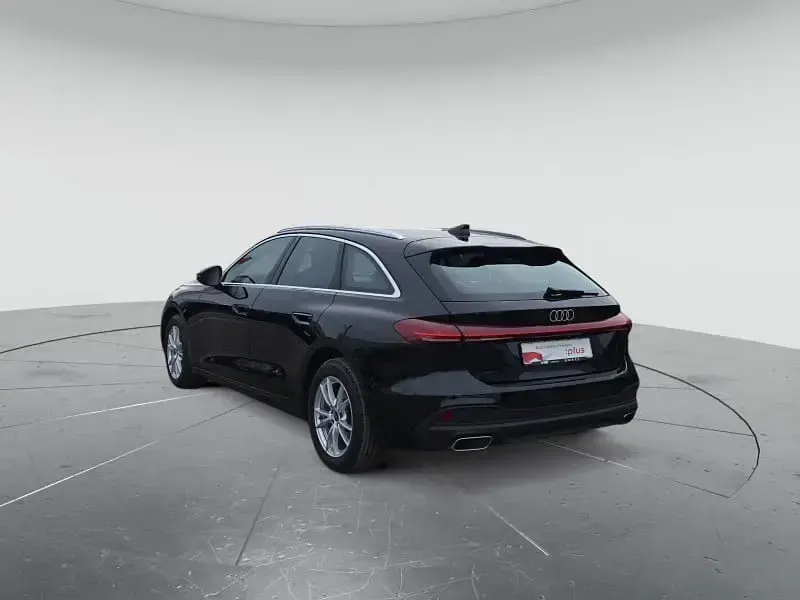 Gebraucht Audi A5 Sport 204 PS (150 kW) 2025 Mythosschwarz metallic Kombi