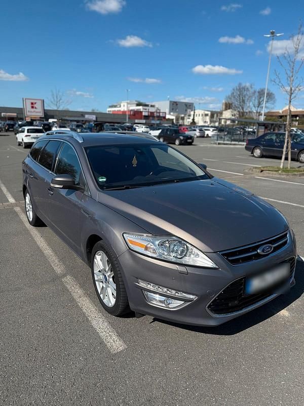 Gebraucht Ford Mondeo 203 PS (149 kW) 2011 Braun Kombi