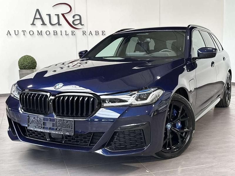 Tansanitblau ii Gebraucht 2022 BMW 530 M Sport Kombi | 39.749 € (Teuer) - Bild 1/4