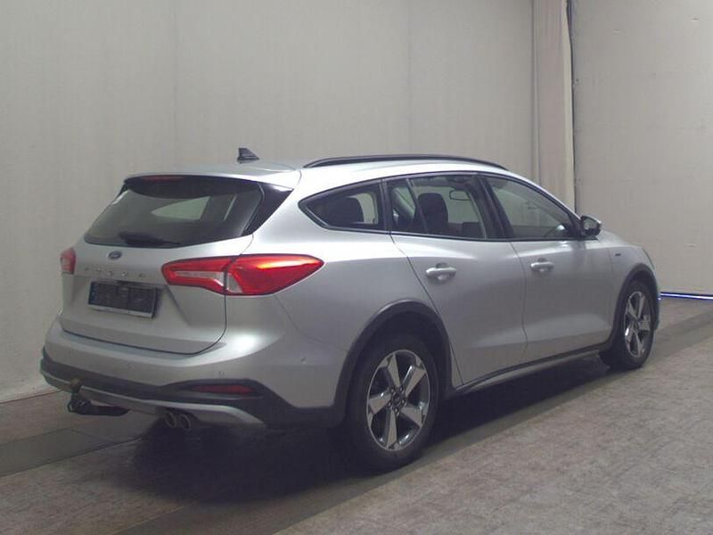 Gebraucht Ford Focus Active 120 PS (88 kW) 2021 Polarsilber metallic Kombi