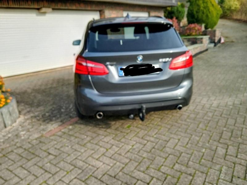 Gebraucht BMW 220 190 PS (139 kW) 2017 Grau SUV