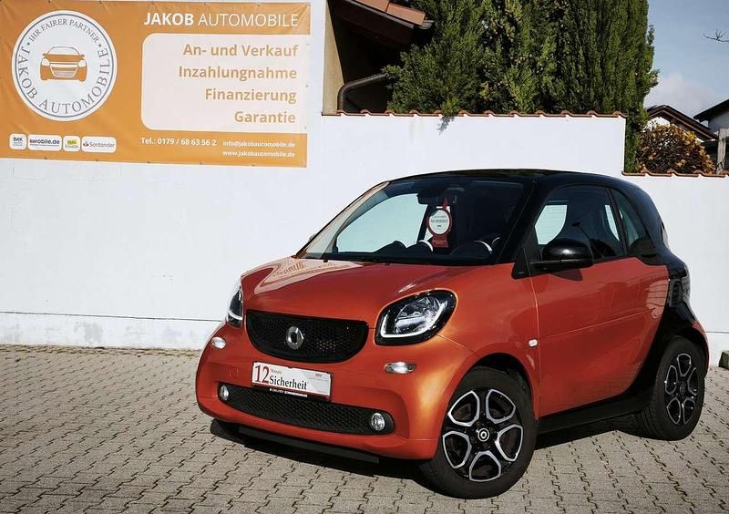 Nachtschwarz Gebraucht 2015 Smart ForTwo Coupé Kleinwagen | 7.990 € - Bild 1/4