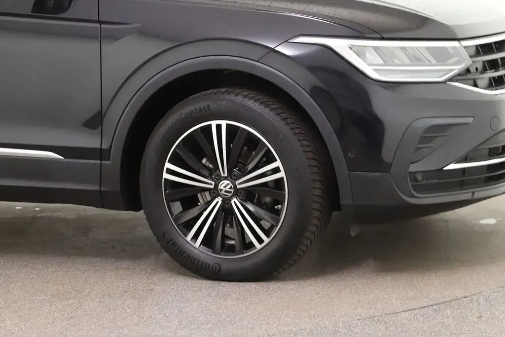 Gebraucht VW Tiguan Active 150 PS (110 kW) 2022 Schwarz SUV