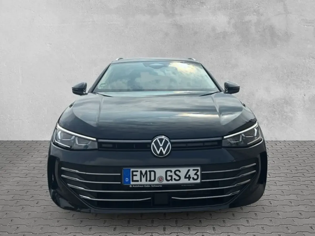 Gebraucht VW Passat Business 150 PS (110 kW) 2025 Schwarz Kombi