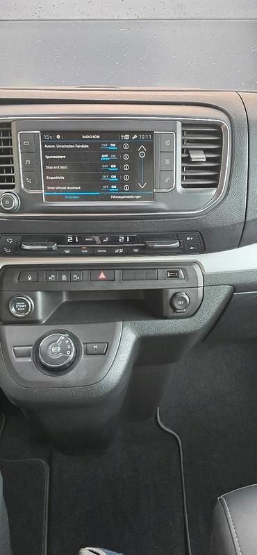 Gebraucht Peugeot Traveller Allure 177 PS (130 kW) 2020 Schwarz Van / Kleinbus