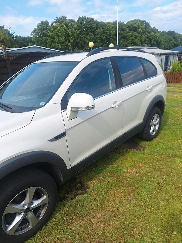 Gebraucht Chevrolet Captiva 176 PS (129 kW) 2012 Weiß SUV