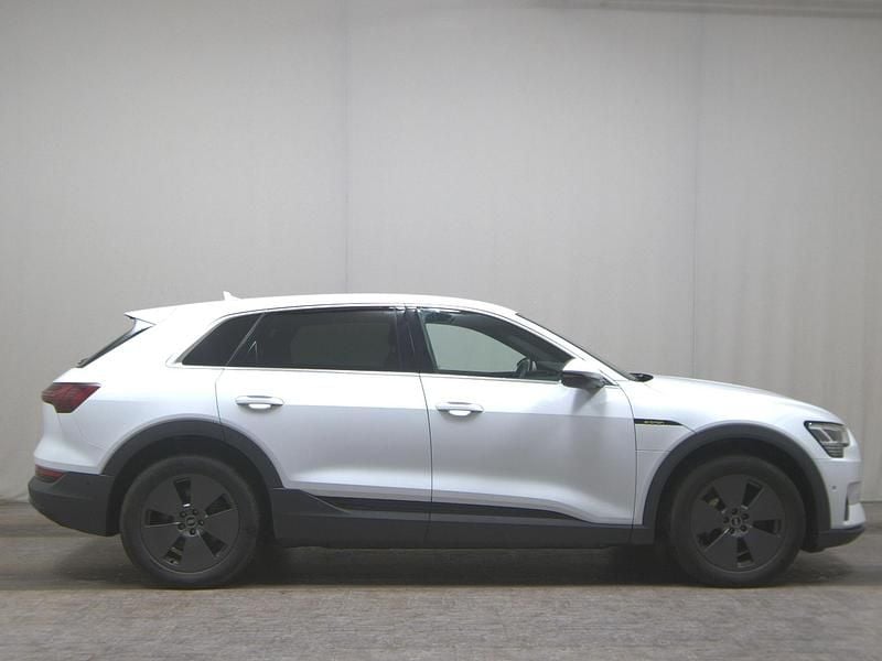 Gebraucht Audi e-tron S-Line 300 kW (408 PS) 2023 Weiss SUV