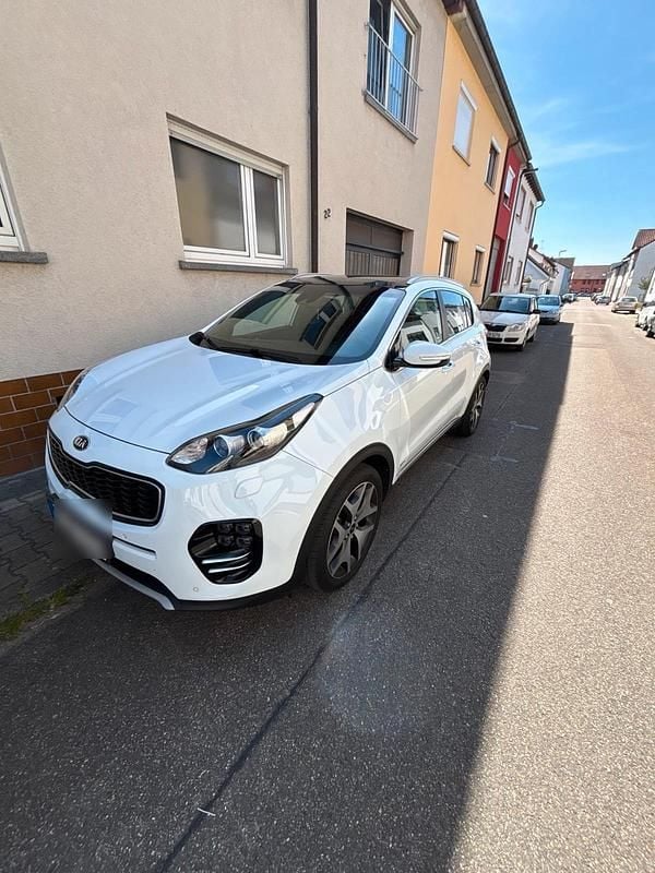 Weiß Gebraucht 2018 Kia Sportage GT-Line SUV | 17.750 € (Guter Preis) - Bild 1/4