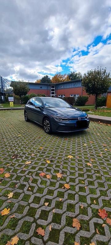 Blau Gebraucht 2021 VW Golf VIII United Kombi | 22.000 € (Fairer Preis) - Bild 1/4