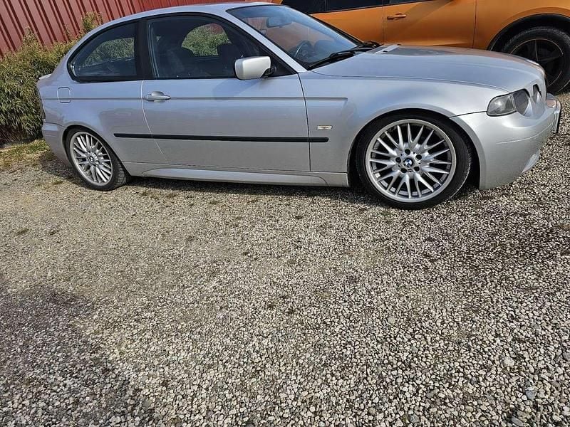 Gebraucht BMW 316 116 PS (85 kW) 2002 Silber Limousine