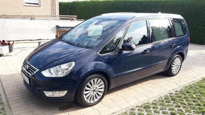 Blau Gebraucht 2013 Ford Galaxy Van / Kleinbus | 6.880 € (Fairer Preis) - Bild 1/4