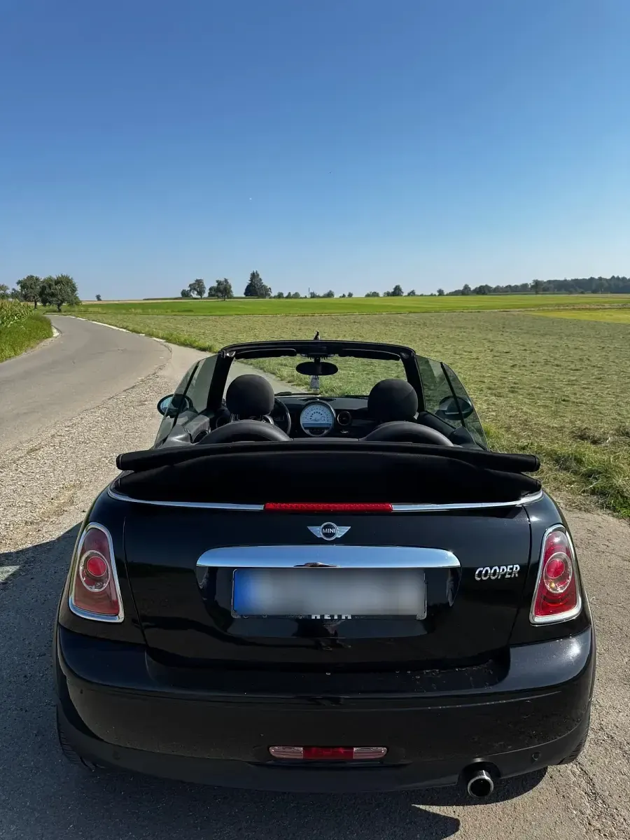 Second-hand Mini Cooper Cabriolet 122 CP (89 kW) 2011 Negru Cabrio