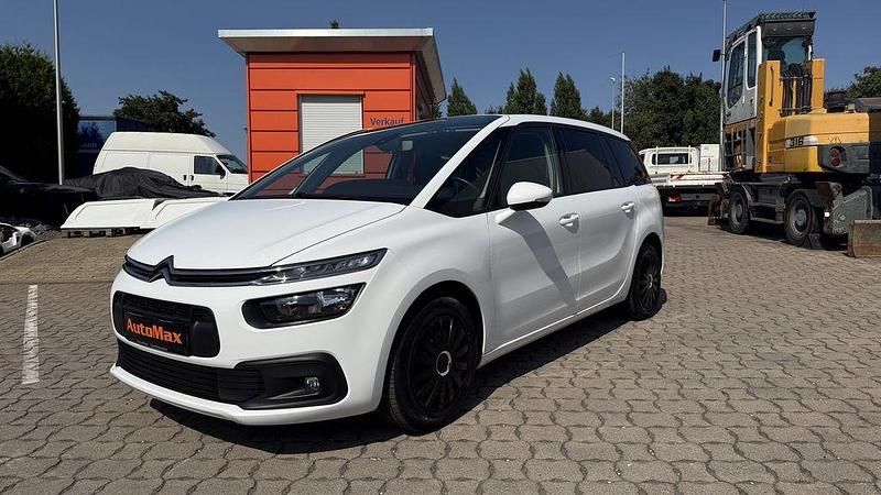 Weiß Gebraucht 2021 Citroën C4 SpaceTourer Van / Kleinbus | 16.940 € (Fairer Preis) - Bild 1/4