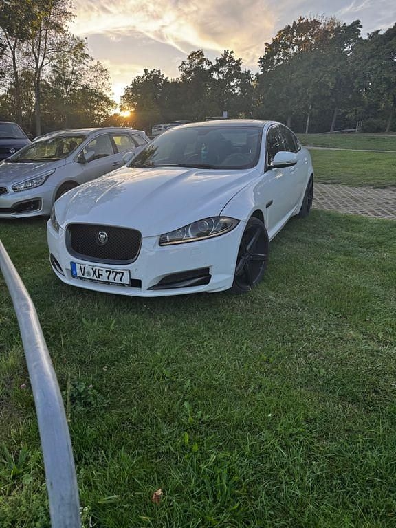 Gebraucht Jaguar XF S 275 PS (202 kW) 2012 Weiß Limousine