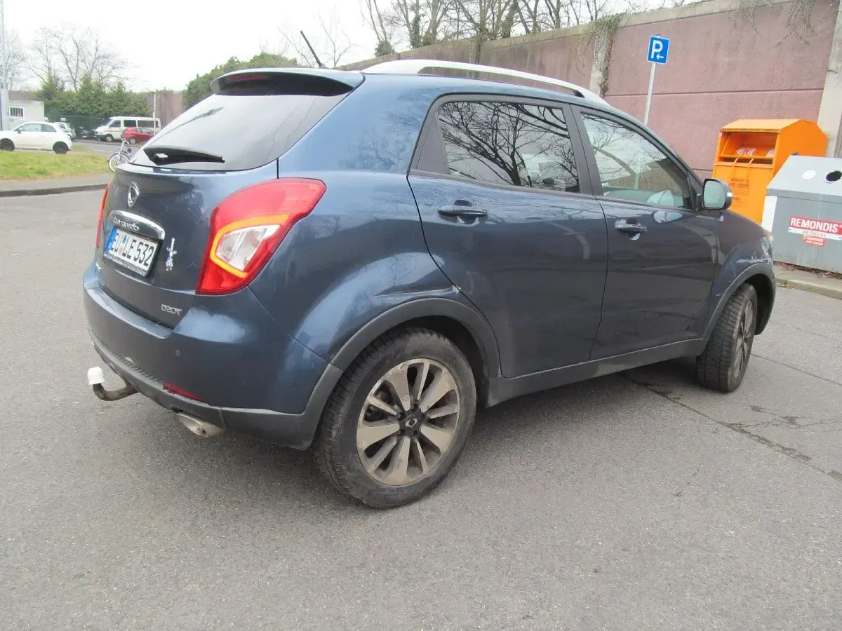 Gebraucht SsangYong Korando 2014 Blau SUV