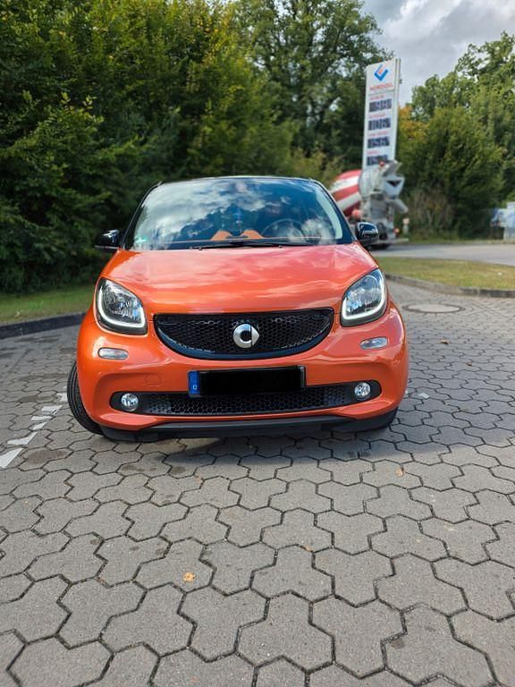 Gebraucht Smart ForFour Passion 71 PS (52 kW) 2015 Orange Kleinwagen