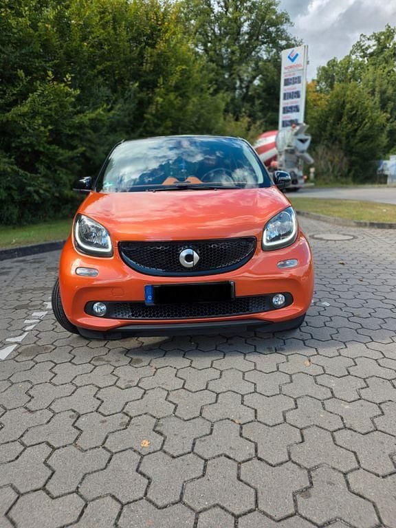 Orange Gebraucht 2015 Smart ForFour Passion Kleinwagen | 7.000 € (Etwas zu teuer) - Bild 1/4