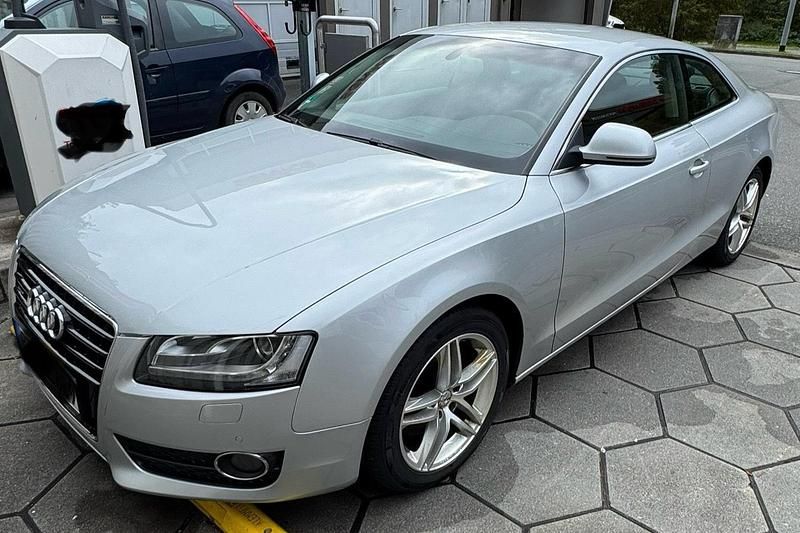 Silber Gebraucht 2007 Audi A5 Design Coupé | 3.300 € (Superpreis) - Bild 1/4