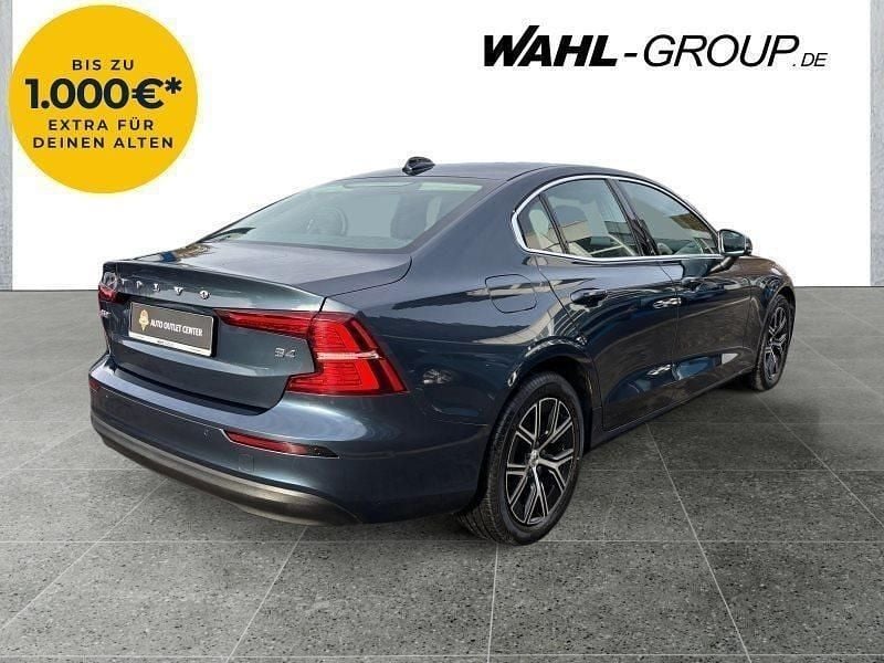 Gebraucht Volvo S60 197 PS (144 kW) 2024 Blau Limousine